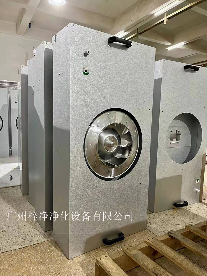 群控FFU是把幾十,幾百乃至上千臺FFU通過FFU監(jiān)控主機將其連接起來并進(jìn)行監(jiān)控。